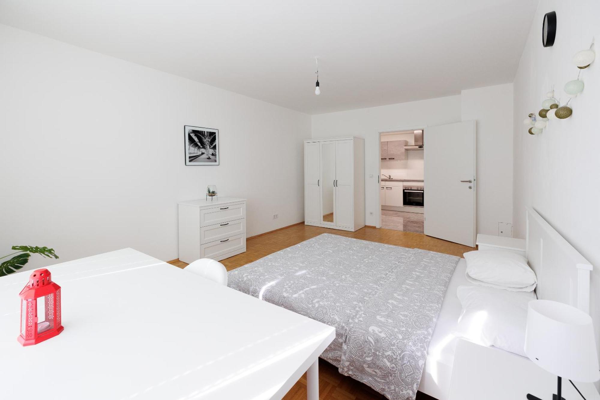 Cozy, Spacious And Charming 4 Bedrooms Apartament Wenen Buitenkant foto