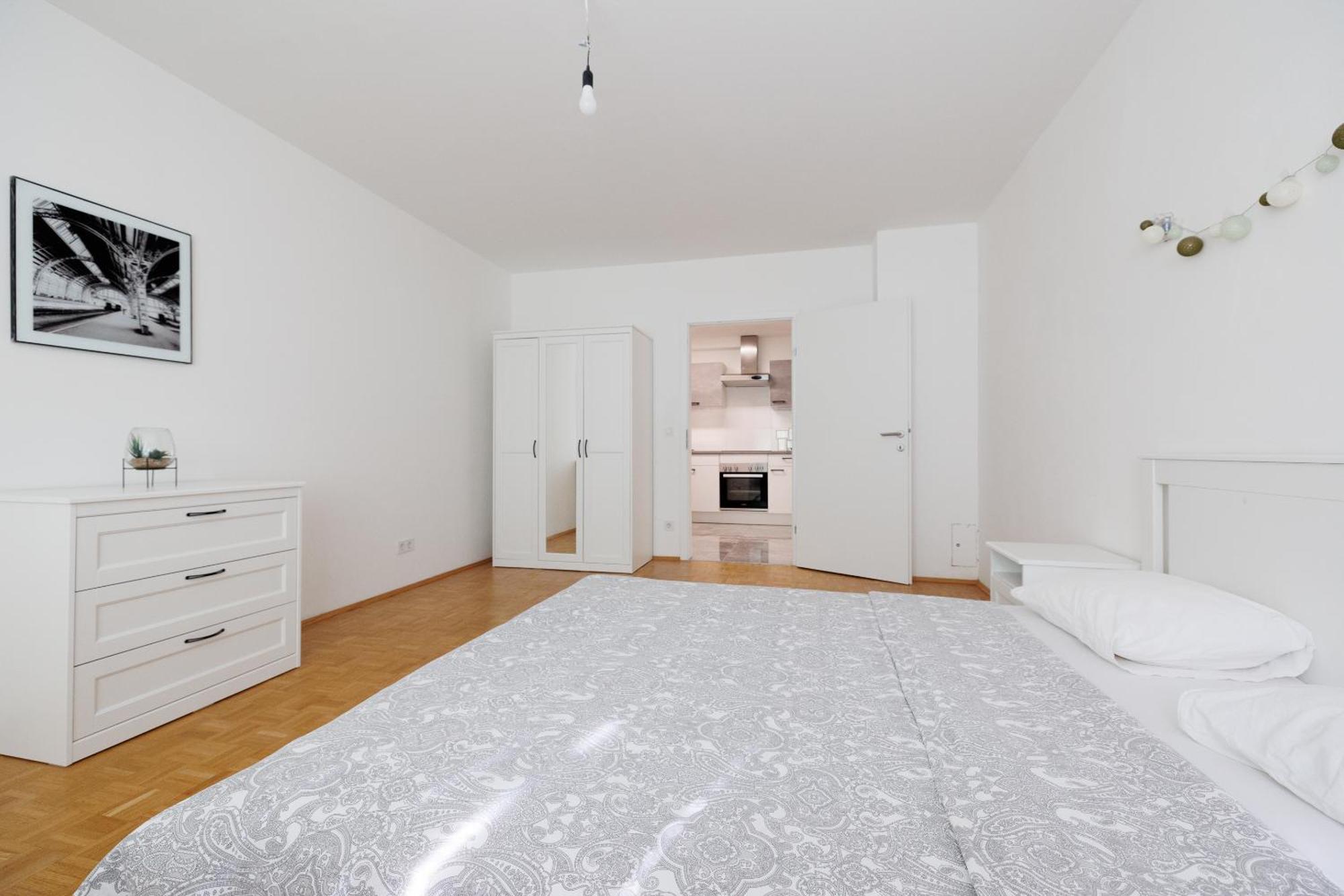 Cozy, Spacious And Charming 4 Bedrooms Apartament Wenen Buitenkant foto